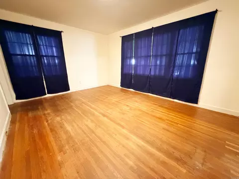 Living - 303 E Conway St, Benton, AR 72015 photo 6 of 8