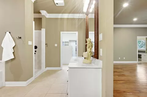 Entry Way - 209 Cobblestone Dr, Cabot, AR 72023 photo 3 of 5