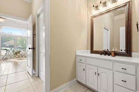 Entry Way - 209 Cobblestone Dr, Cabot, AR 72023 photo 5 of 5