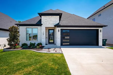 123 Fletcher Ridge Dr, Little Rock, AR 72223
