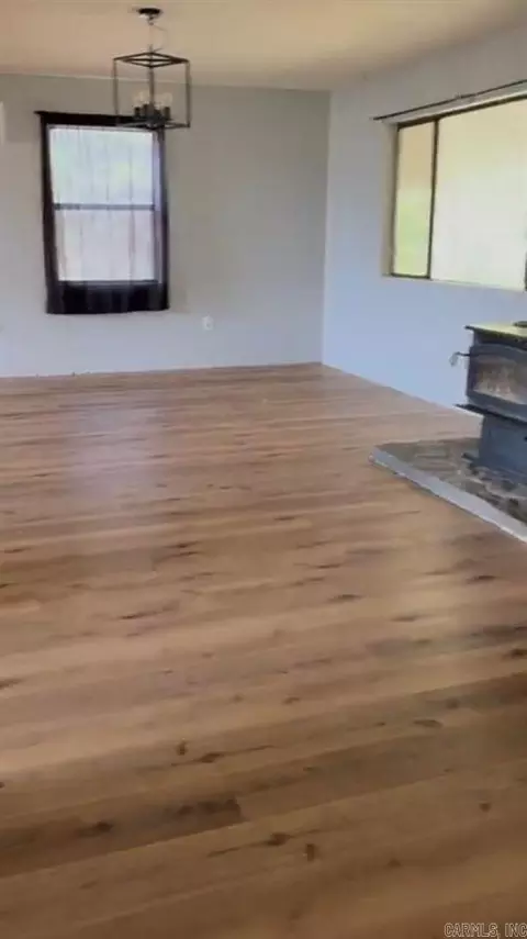 Living - 6233 Sunny Fox Rd, Mountain View, AR 72560 photo 3 of 4