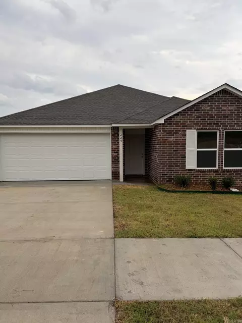 225 Flat Wood Ave, Benton, AR 72015