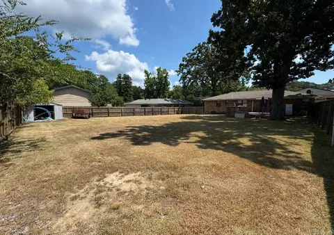 Exterior - 602 E Saline Cir, Benton, AR 72019 photo 1 of 1