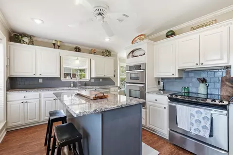 Kitchen - 5 Brandon Cir, Conway, AR 72034 photo 1 of 4