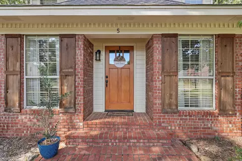 Entry Way - 5 Brandon Cir, Conway, AR 72034 photo 1 of 6