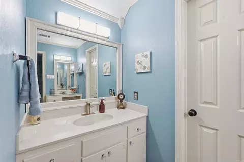 Bath - 5 Brandon Cir, Conway, AR 72034 photo 6 of 6