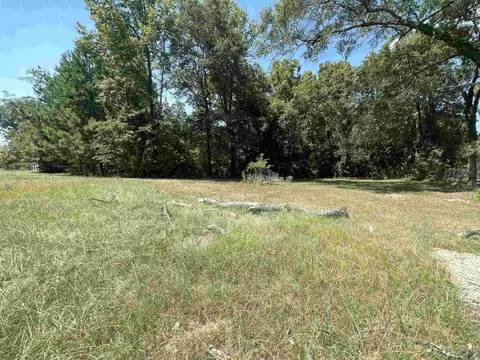 428 Maple St, Camden, AR 71701 photo 2