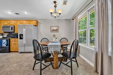 Dining - 3628 Winterbrook Dr, Benton, AR 72015 photo 2 of 4