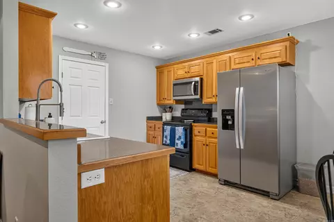 Kitchen - 3628 Winterbrook Dr, Benton, AR 72015 photo 1 of 2