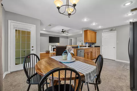 Dining - 3628 Winterbrook Dr, Benton, AR 72015 photo 4 of 4
