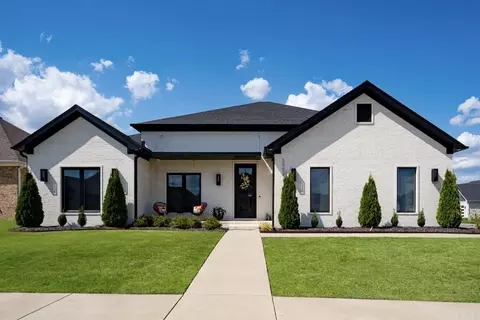 Exterior - 2302 Pleasant Cv, Conway, AR 72034 photo 2 of 4