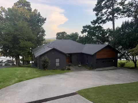 2053 Marion Anderson Rd, Hot Springs, AR 71913
