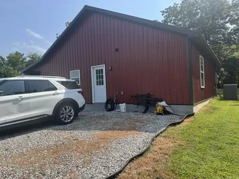 Exterior - 405 Walnut St, Marshall, AR 72650 photo 1 of 2