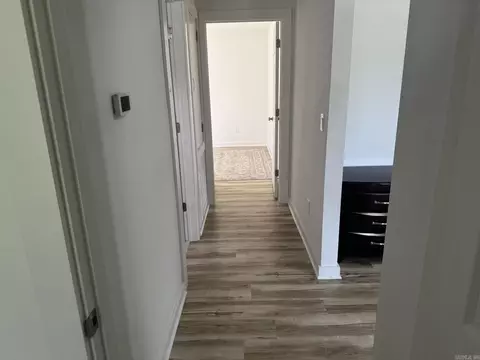 Entry Way - 405 Walnut St, Marshall, AR 72650 photo 1 of 1