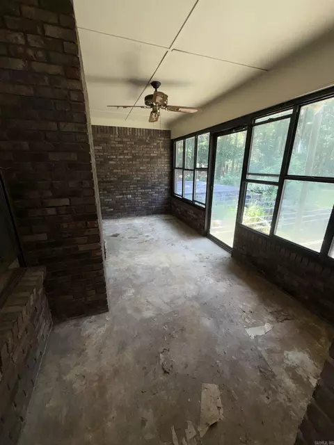 Exterior - 6920 Calloway Hill Dr, Pine Bluff, AR 71603 photo 12 of 14