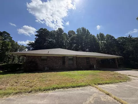 Exterior - 6920 Calloway Hill Dr, Pine Bluff, AR 71603 photo 7 of 14