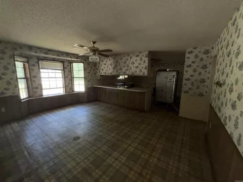 Living - 6920 Calloway Hill Dr, Pine Bluff, AR 71603 photo 1 of 7