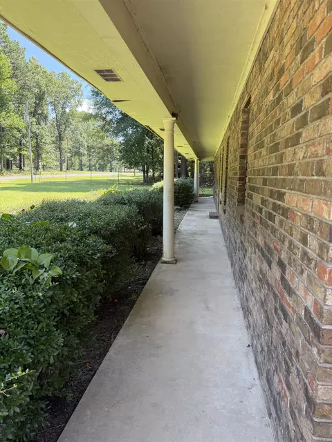Exterior - 6920 Calloway Hill Dr, Pine Bluff, AR 71603 photo 8 of 14