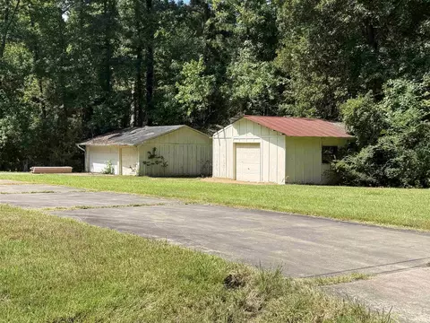 Exterior - 6920 Calloway Hill Dr, Pine Bluff, AR 71603 photo 10 of 14