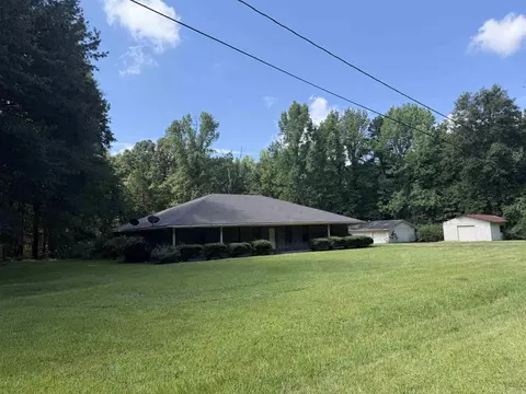 Exterior - 6920 Calloway Hill Dr, Pine Bluff, AR 71603 photo 4 of 14