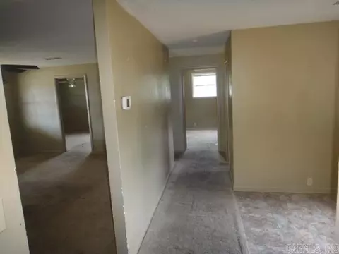 Entry Way - 509 Daffodil Rd, Romance, AR 72136 photo 1 of 1