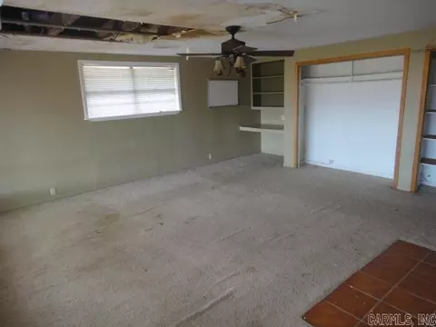 Living - 509 Daffodil Rd, Romance, AR 72136 photo 2 of 3