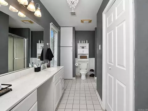 Bath - 8128 Cross Rd, Pine Bluff, AR 71603 photo 1 of 4