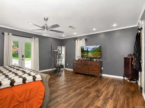Bedroom - 8128 Cross Rd, Pine Bluff, AR 71603 photo 2 of 7