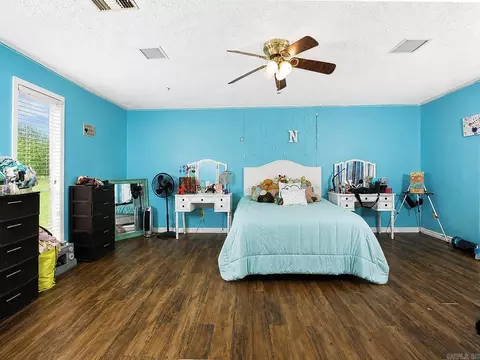 Bedroom - 8128 Cross Rd, Pine Bluff, AR 71603 photo 5 of 7