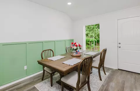 Dining - 1320 Meadows Dr, Benton, AR 72019 photo 1 of 1