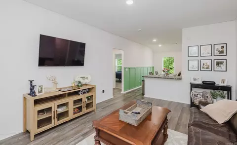 Entry Way - 1320 Meadows Dr, Benton, AR 72019 photo 3 of 5