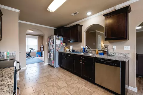 Entry Way - 115 Harvick Cir, Cabot, AR 72023 photo 3 of 9
