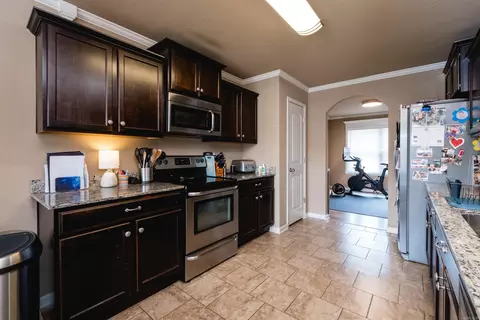 Entry Way - 115 Harvick Cir, Cabot, AR 72023 photo 4 of 9