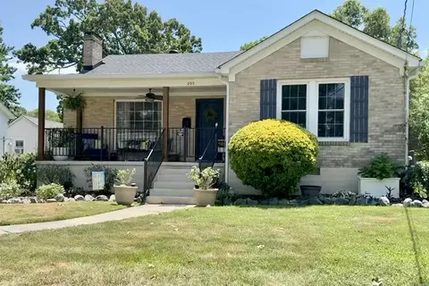 205 Oakwood Ave, Hot Springs, AR 71913