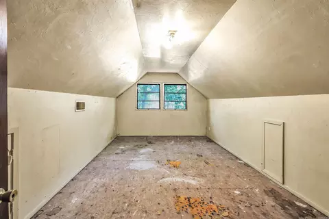 Bedroom - 12 Cinnamon Ln, Mount Ida, AR 71957 photo 1 of 3