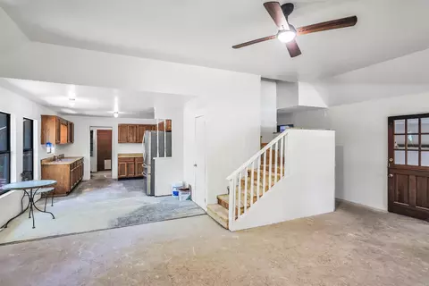 Living - 12 Cinnamon Ln, Mount Ida, AR 71957 photo 4 of 5