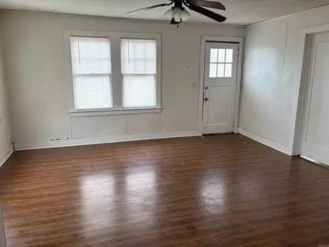Living - 217 W 3rd St, Rector, AR 72461 photo 2 of 4