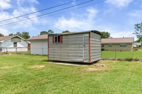 Exterior - 1307 S Dakota St, Pine Bluff, AR 71601 photo 6 of 7