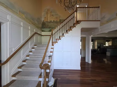 Entry Way - 12 Stoneridge, Pine Bluff, AR 71603 photo 2 of 3