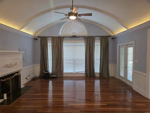 Living - 12 Stoneridge, Pine Bluff, AR 71603 photo 1 of 2