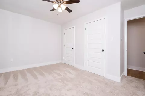 Bedroom - 3025 Razorback Rd, Benton, AR 72015 photo 4 of 8