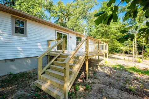 Exterior - 3025 Razorback Rd, Benton, AR 72015 photo 6 of 9