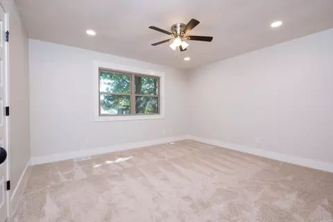 Bedroom - 3025 Razorback Rd, Benton, AR 72015 photo 6 of 8