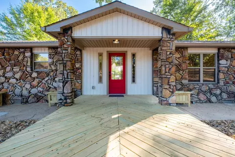 3025 Razorback Rd, Benton, AR 72015
