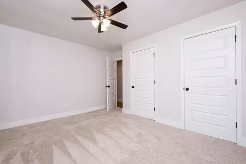 Bedroom - 3025 Razorback Rd, Benton, AR 72015 photo 5 of 8