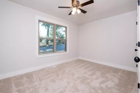Bedroom - 3025 Razorback Rd, Benton, AR 72015 photo 3 of 8