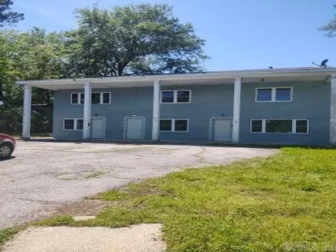 633 4th St, Hot Springs, AR 71913