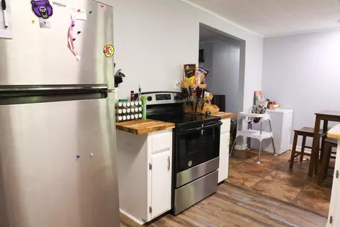 Kitchen - 11 Jerry St, Conway, AR 72032 photo 3 of 3