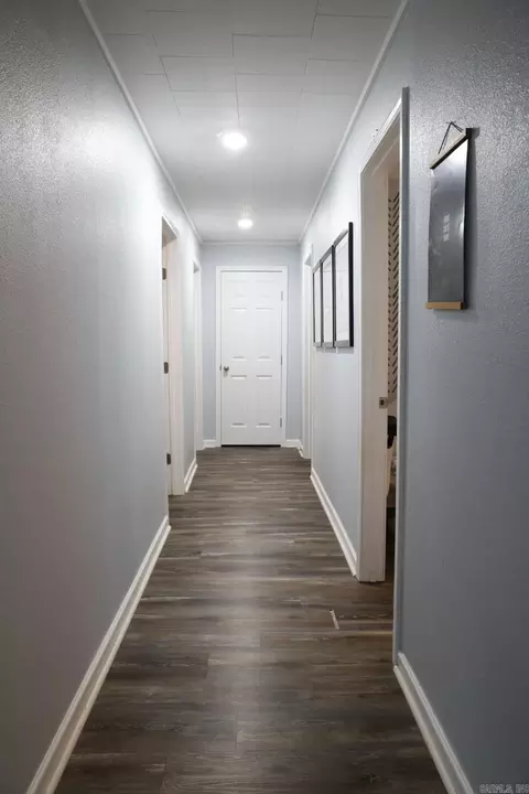 Entry Way - 11 Jerry St, Conway, AR 72032 photo 1 of 1