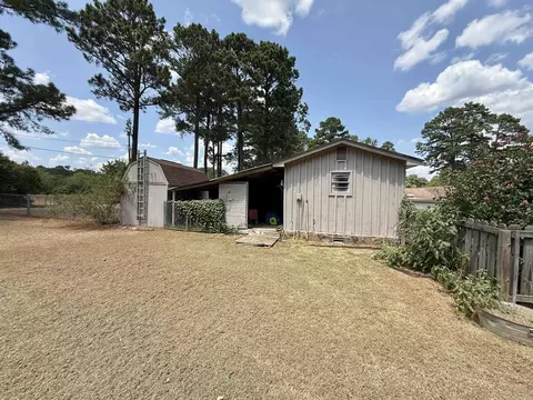 Exterior - 121 Longleaf Dr, Searcy, AR 72143 photo 4 of 11